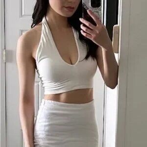 Klassy Network Keyhold Brami Crop Top in White